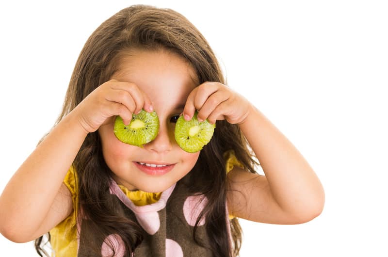 Kiwis en la alimentación infantil